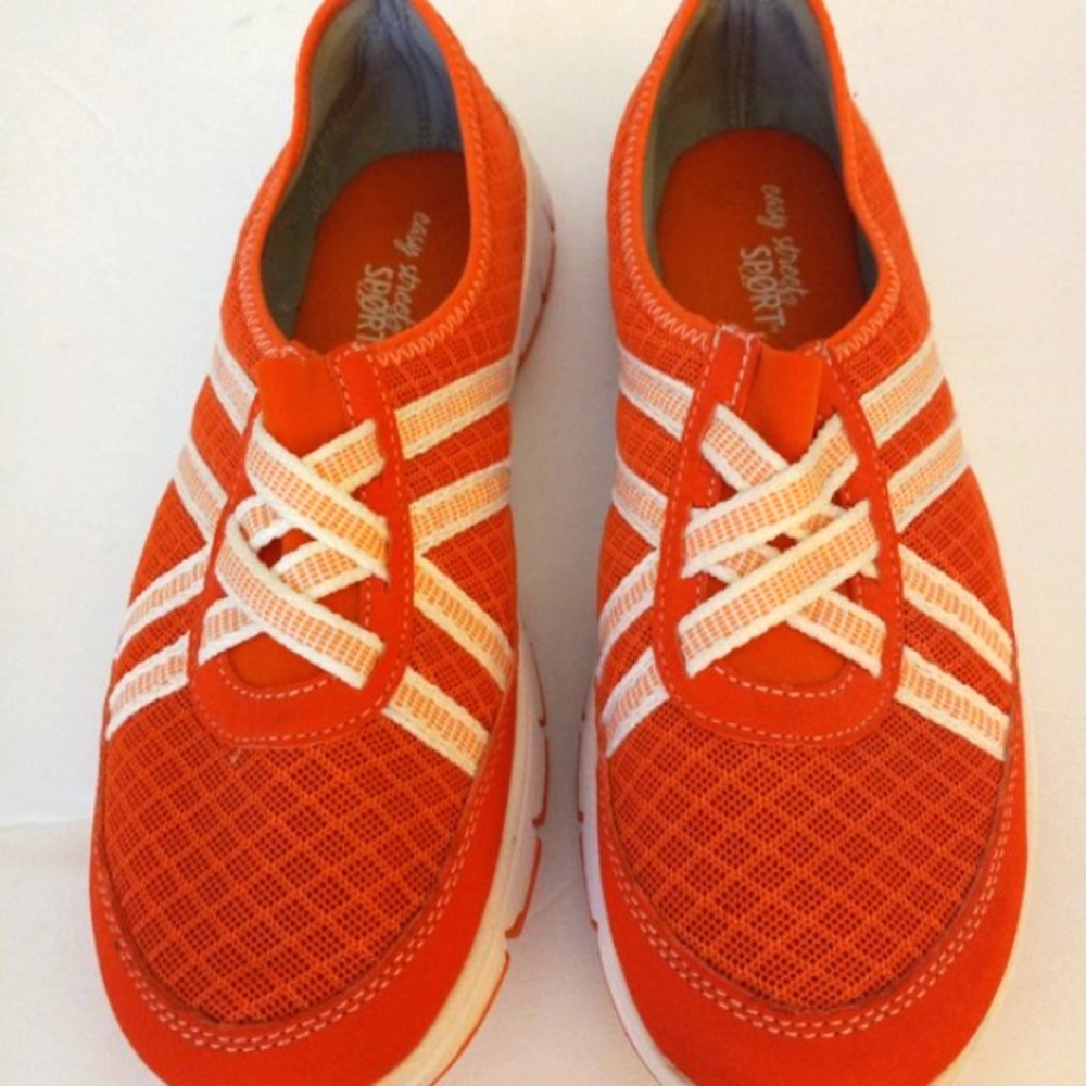 Easy Street Sport slip on comfy sneakers size 7M